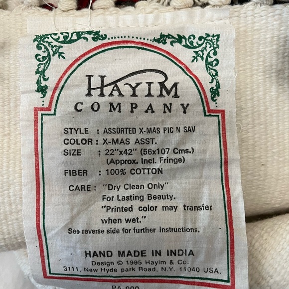 Vintage 1995 Christmas Tree Tapestry Rug - Picture 3 of 3